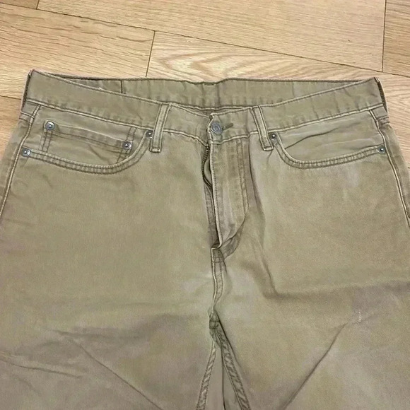 Brown Levi’s - Picture 2 of 5